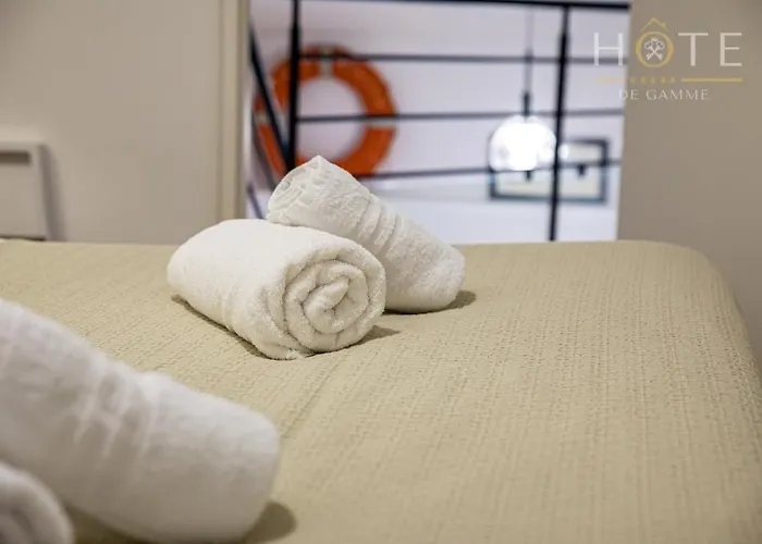 Duplex 4 Etoiles, Vue Mer Et Port De Plaisance